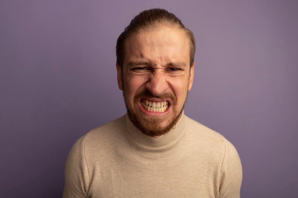 ¿El bruxismo afecta a la sonrisa?